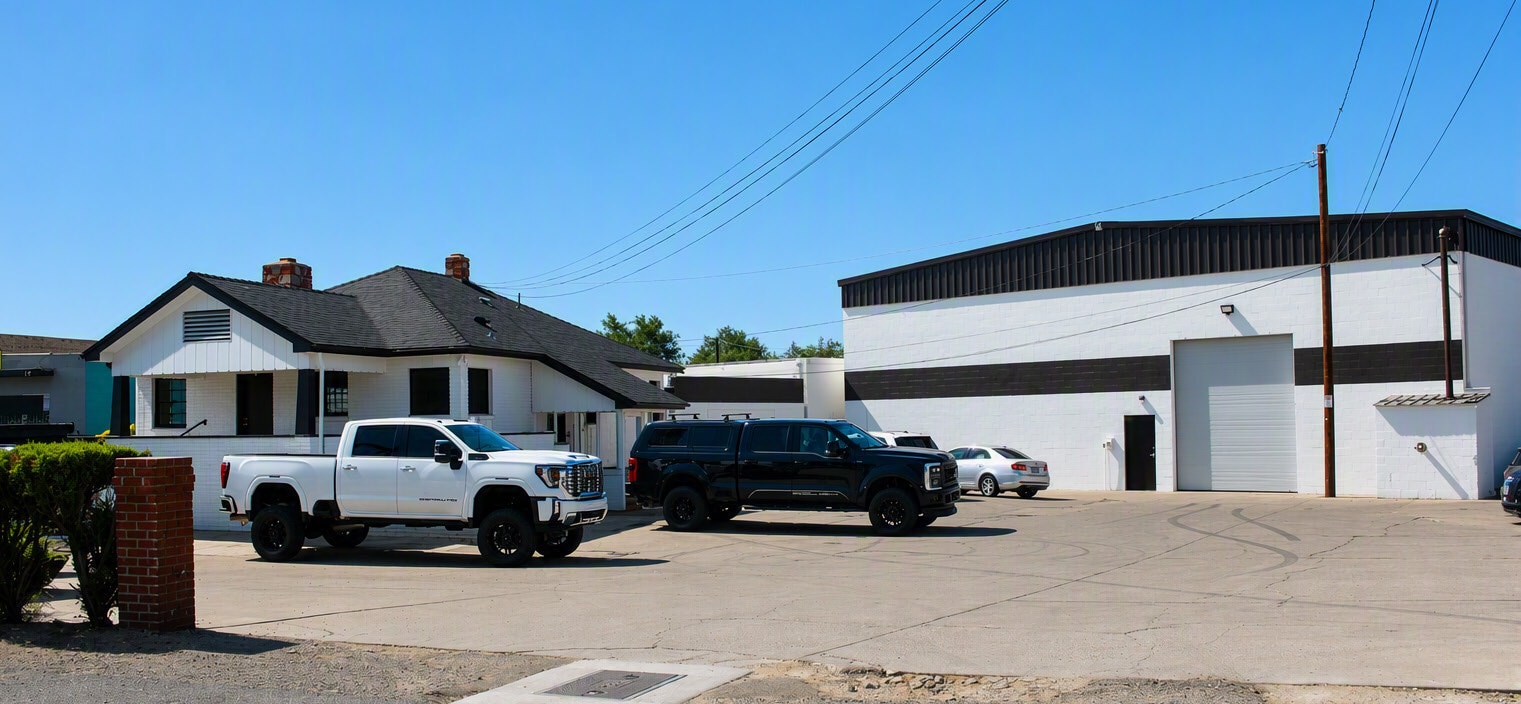 2365 Glendale Ave, Sparks, NV for sale Building Photo- Image 1 of 8