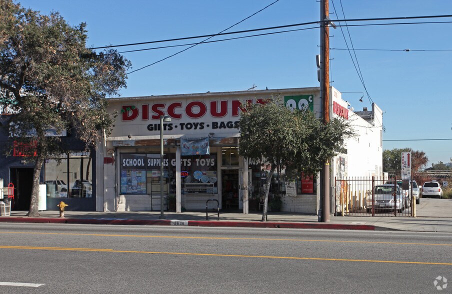 2634 N Figueroa St, Los Angeles, CA à louer - Photo principale - Image 1 de 9