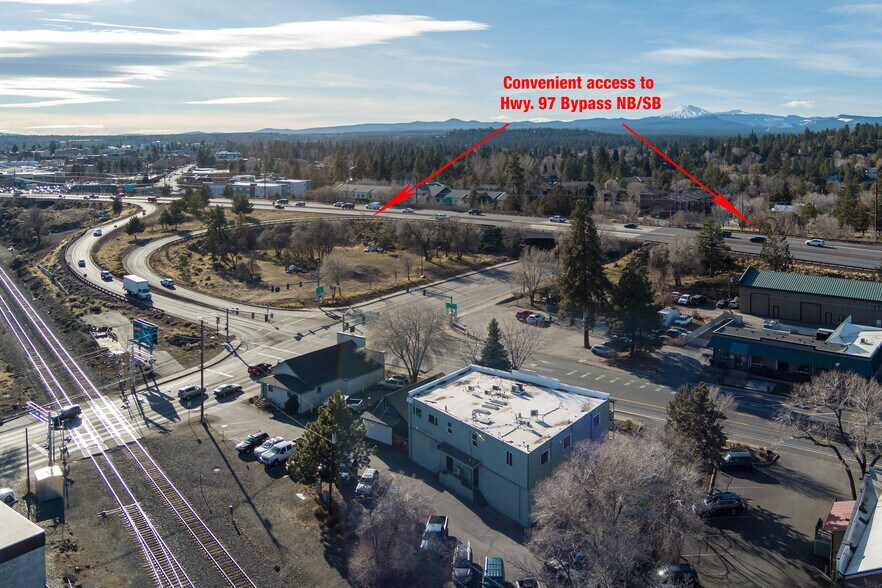 1824 NE Division St, Bend, OR à vendre - Photo du bâtiment - Image 3 de 13