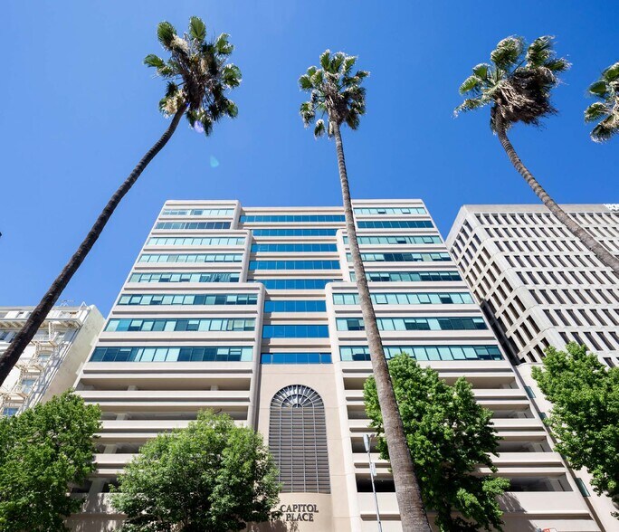 915 L St, Sacramento, CA à louer - Photo du bâtiment - Image 2 de 9