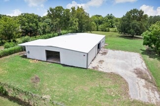 Plus de détails pour 610 New York St, Navasota, TX - Industriel à louer