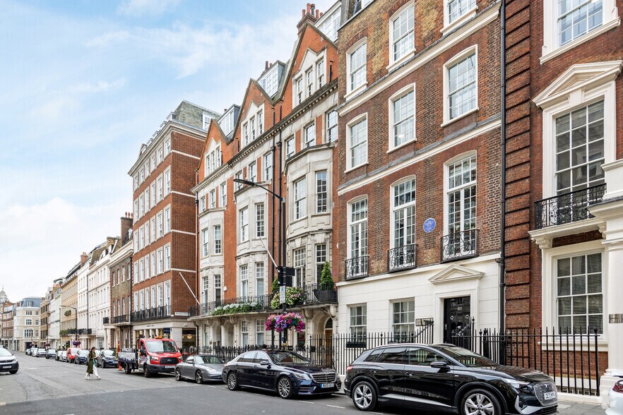 62 Grosvenor St, London for lease - Building Photo - Image 3 of 8