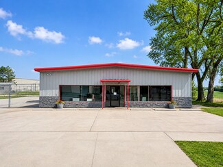 Plus de détails pour 911 W 1st St, Mcpherson, KS - Industriel à vendre