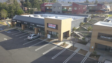 34366 Yucaipa Blvd, Yucaipa, CA à louer Photo du bâtiment- Image 1 de 4