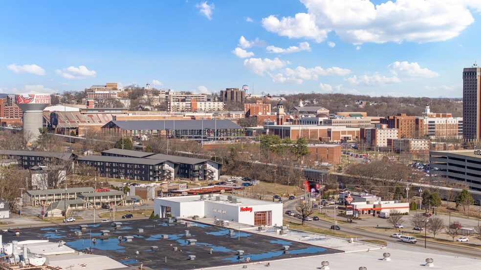 1801 Russellville Rd, Bowling Green, KY à vendre - Photo du bâtiment - Image 2 de 10