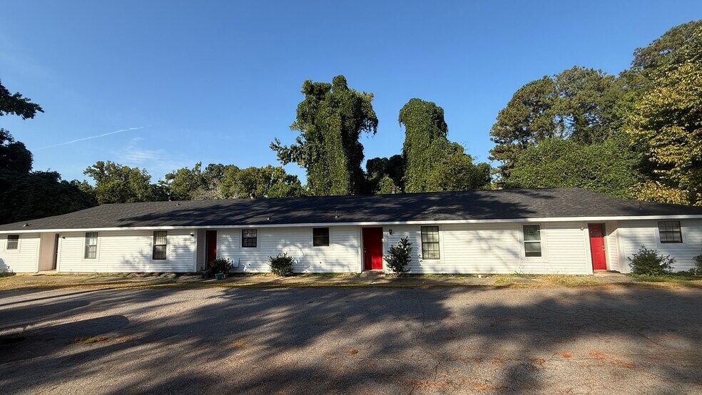 111 Taylor Dr, Lexington, SC à vendre - Photo du bâtiment - Image 2 de 17