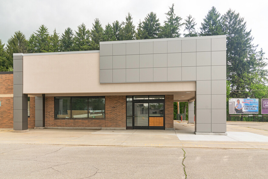 2715 Wilmington Rd, New Castle, PA for lease - Primary Photo - Image 1 of 7