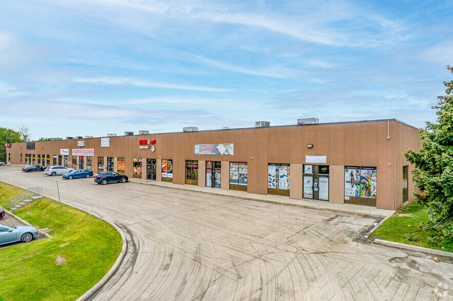 1275 Morningside Ave, Toronto, ON à louer - Photo du bâtiment - Image 3 de 12