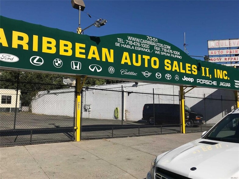 7051 Queens Blvd, Woodside, NY for lease - Primary Photo - Image 1 of 1