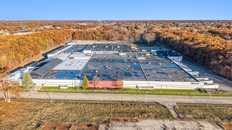 Plus de détails pour 2800 Estes St, Norton Shores, MI - Industriel à vendre