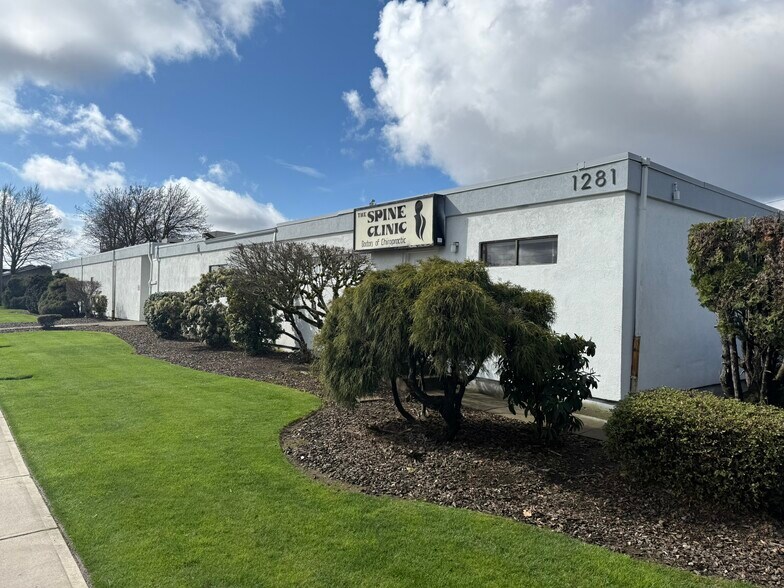 1251-1261 Lancaster Dr NE, Salem, OR à vendre - Photo du bâtiment - Image 2 de 3