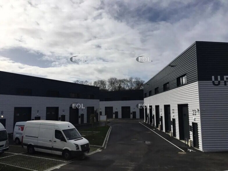 Flex dans Valenton à louer - Photo du bâtiment - Image 2 de 7