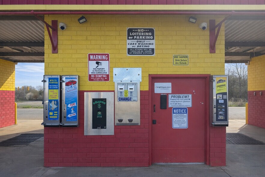 101 W Allison St, Statesville, NC à vendre - Photo du bâtiment - Image 3 de 5