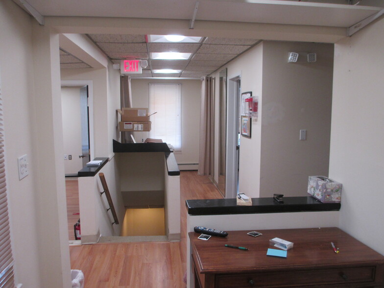 169 S Main St, New City, NY for lease - Interior Photo - Image 3 of 4