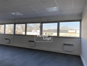 Flex dans Chilly-Mazarin à louer Photo intérieure- Image 1 de 3