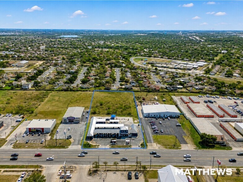 6636 FM 78, San Antonio, TX à vendre - Photo du bâtiment - Image 2 de 3