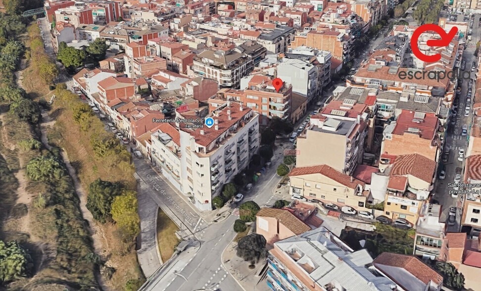 Plaça Cirera Volta, 5, La Llagosta, Barcelona for sale - Building Photo - Image 2 of 3