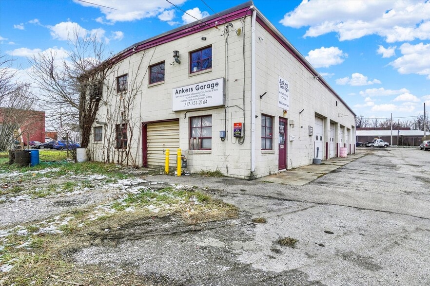 1006 1/2 Mount Rose Rear Ave, York, PA for sale - Building Photo - Image 3 of 17