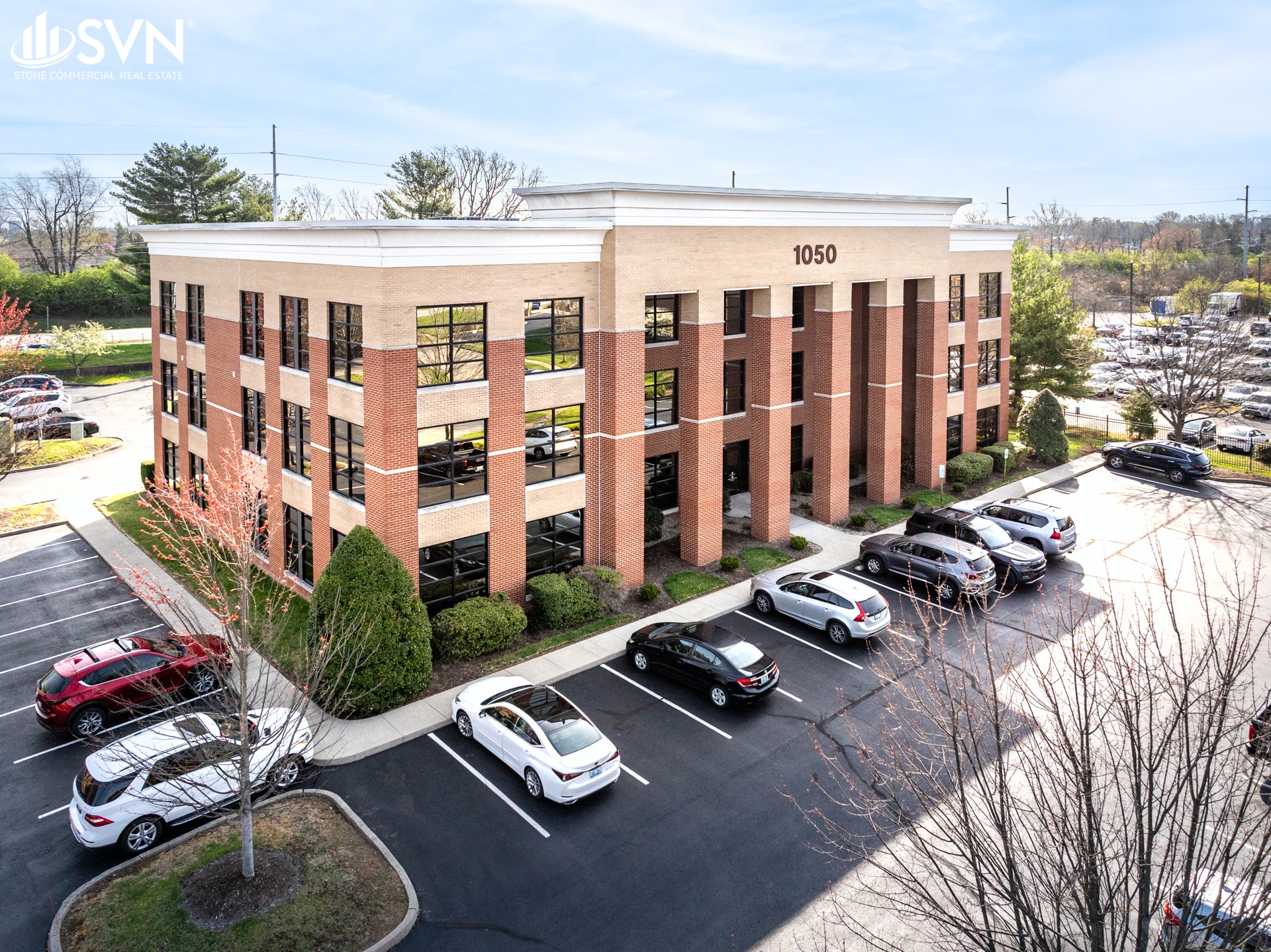 1050 Monarch St, Lexington, KY for lease Primary Photo- Image 1 of 19