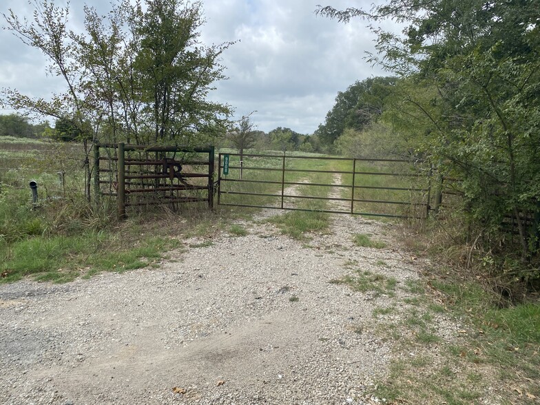 9000 County Road 113, Kaufman, TX for lease - Building Photo - Image 3 of 7