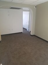 2942 N 24th St, Phoenix, AZ for sale Interior Photo- Image 2 of 18