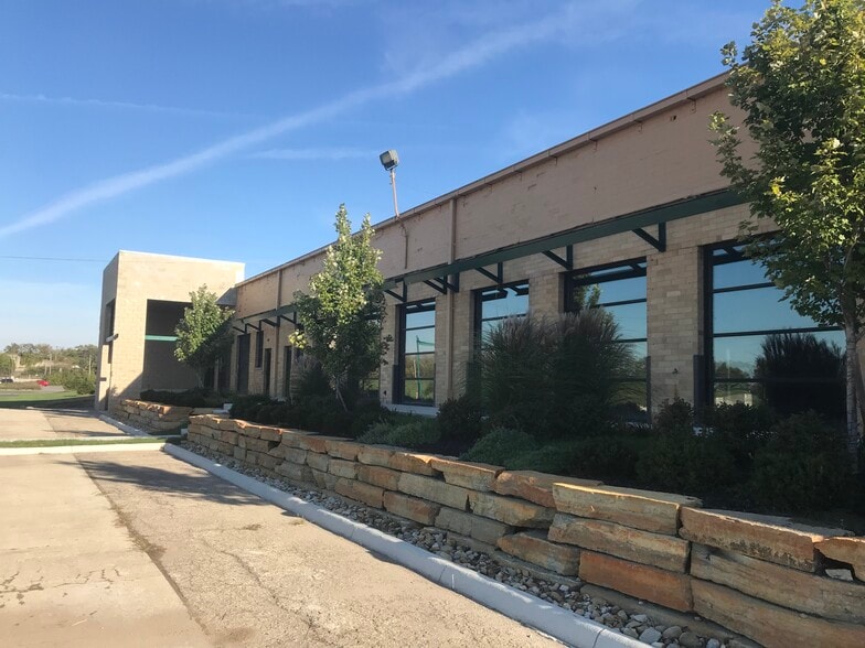 371-528 Maier Pl, Columbus, OH for lease - Building Photo - Image 2 of 13