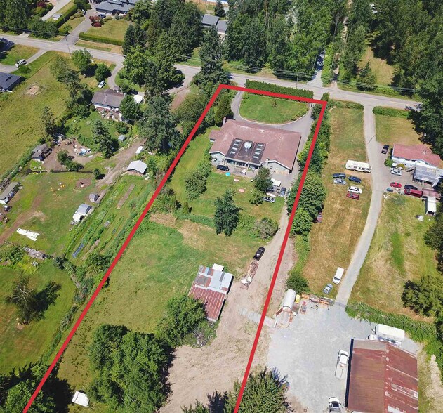 18148 92 Av, Surrey, BC à vendre - Photo du bâtiment - Image 3 de 8