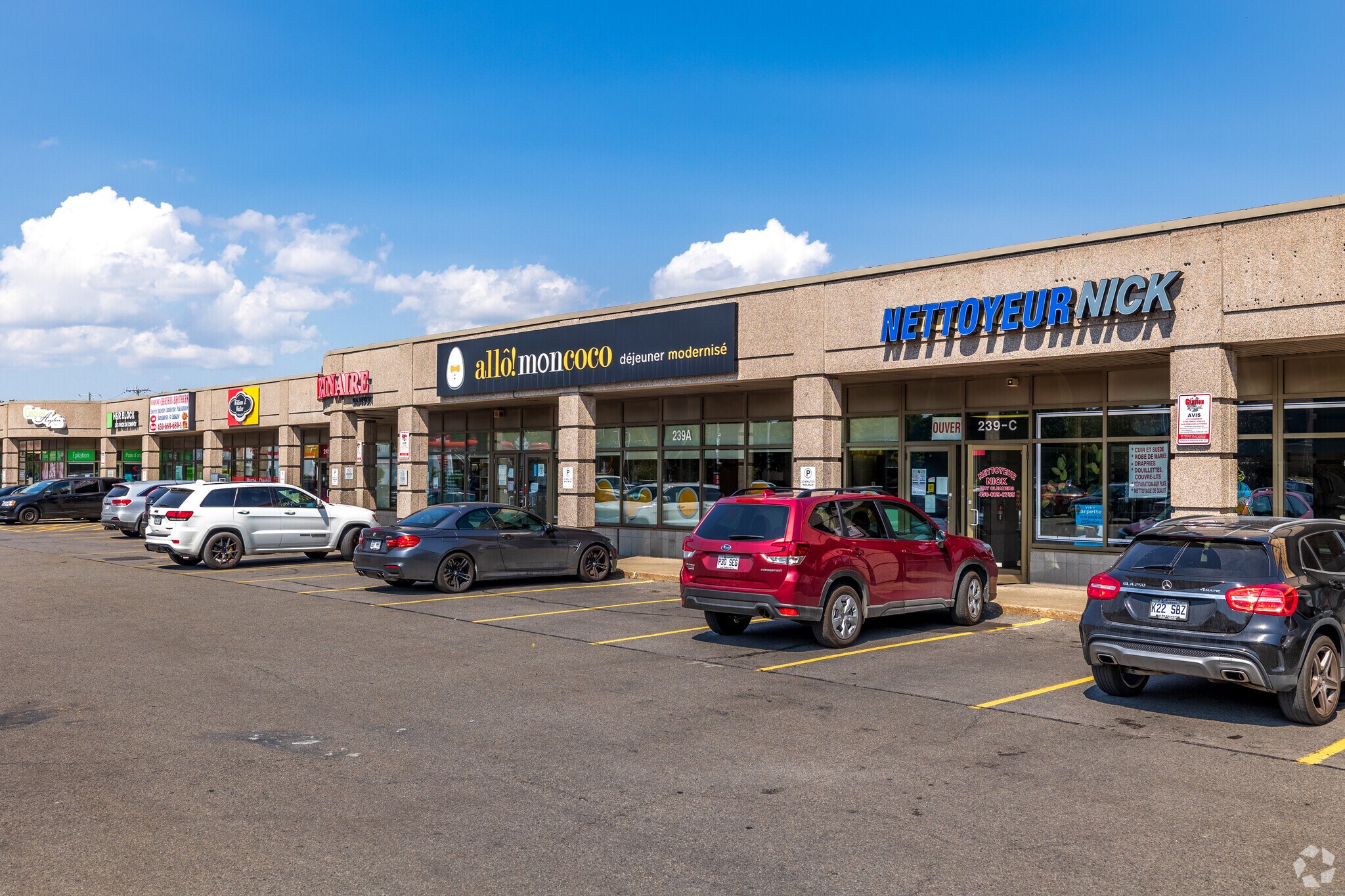 239-245 Boul Samson, Laval, QC for sale Primary Photo- Image 1 of 1