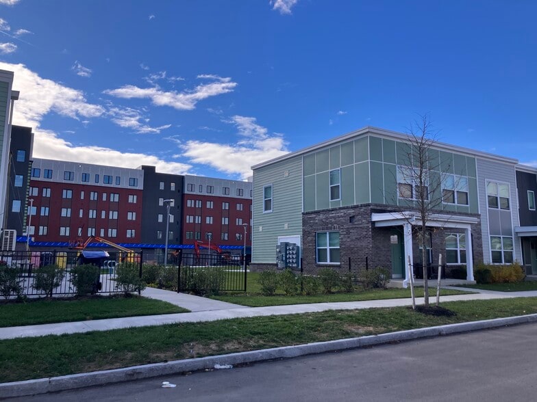 448 South Park Ave, Buffalo, NY for lease - Building Photo - Image 2 of 11