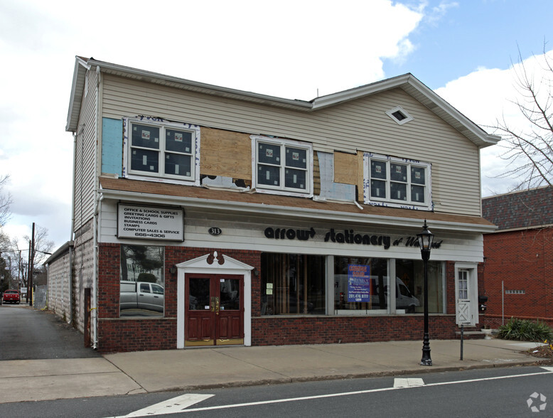 313 Broadway, Westwood, NJ for lease - Primary Photo - Image 1 of 3