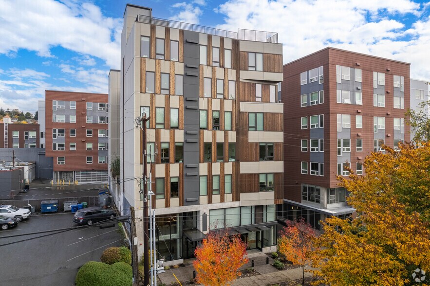 3046 17th Ave W, Seattle, WA à louer - Photo principale - Image 3 de 45