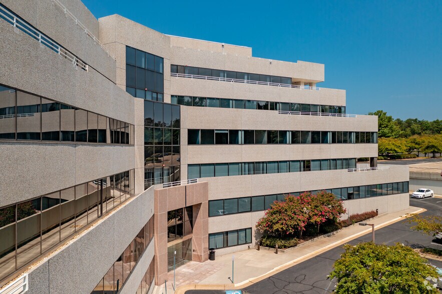1800 Alexander Bell Dr, Reston, VA for lease - Building Photo - Image 2 of 6