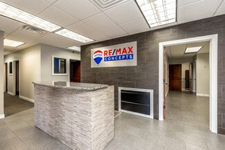 Plus de détails pour 3709 N Harrison St, Davenport, IA - Bureau à vendre