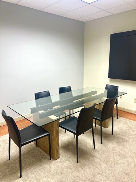 213 Overlook Cir, Brentwood, TN à louer - Photo intérieure - Image 3 de 6