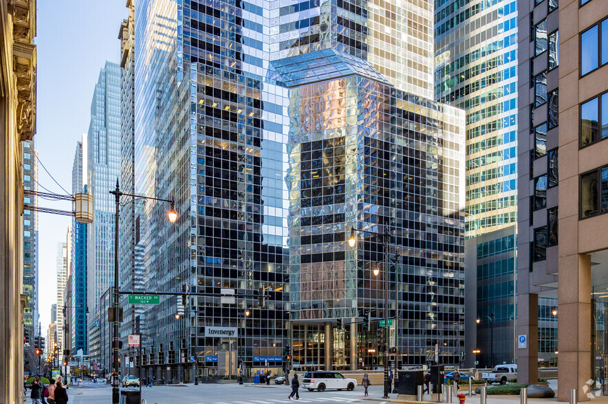 1 S Wacker Dr, Chicago, IL à louer - Photo du bâtiment - Image 1 de 7