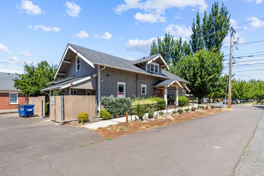 1800 State St, Salem, OR for sale - Building Photo - Image 2 of 24