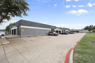 4734 Benbrook Blvd, Benbrook, TX à louer Photo du b timent- Image 1 de 2