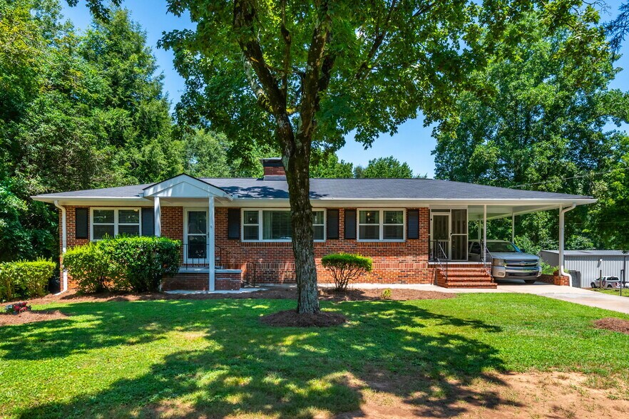 4270 S Main St, Acworth, GA à vendre - Photo du bâtiment - Image 1 de 48