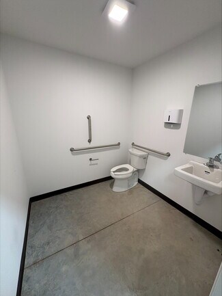 Plus de détails pour 317 Pendarvis Ln, Summerville, SC - Local d'activités à louer