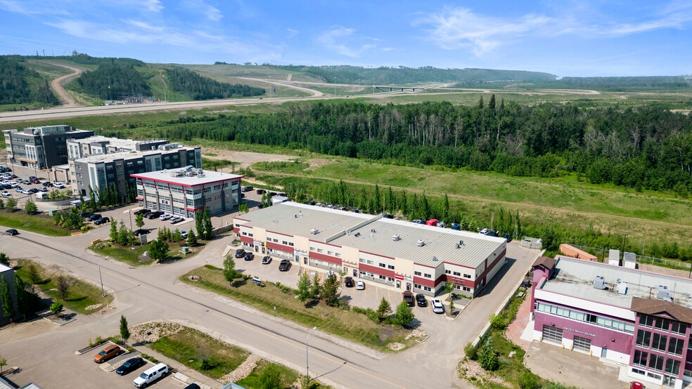 380 Taiganova Cres, Fort McMurray, AB à vendre - Photo du bâtiment - Image 2 de 41