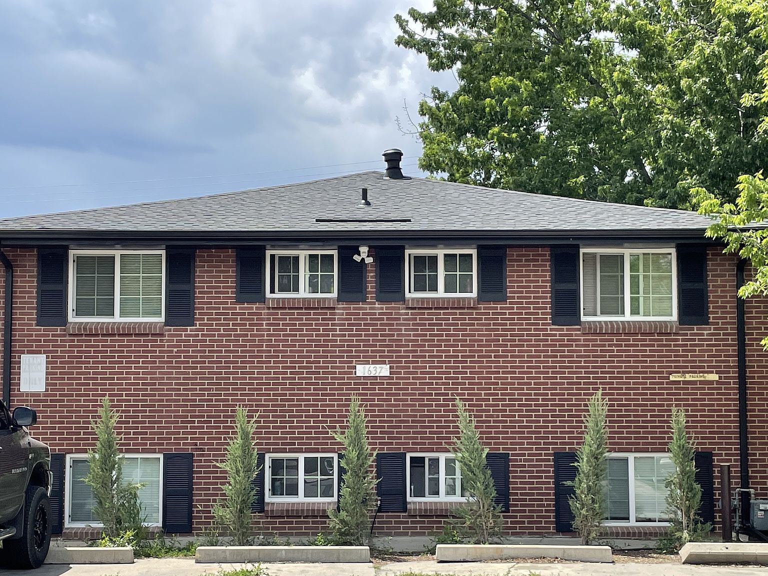 1637 Kimbark St, Longmont, CO for sale Primary Photo- Image 1 of 11