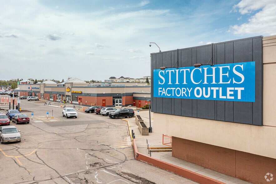 8330-8630 82nd Av NW, Edmonton, AB for lease - Building Photo - Image 2 of 5