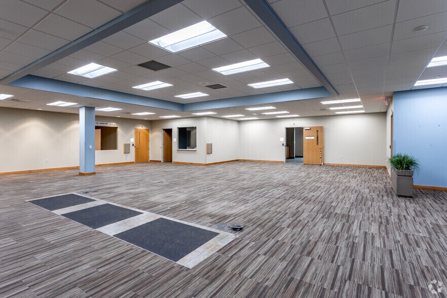 2251 Connecticut Ave S, Sartell, MN à louer - Photo intérieure - Image 2 de 21