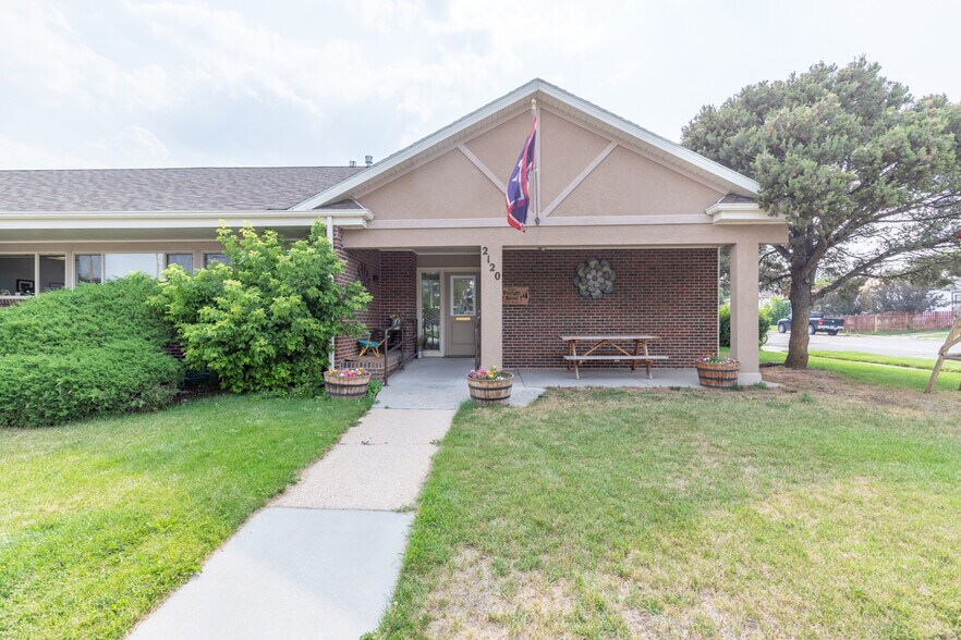 2120 Logan Ave, Cheyenne, WY à vendre - Photo du bâtiment - Image 3 de 40