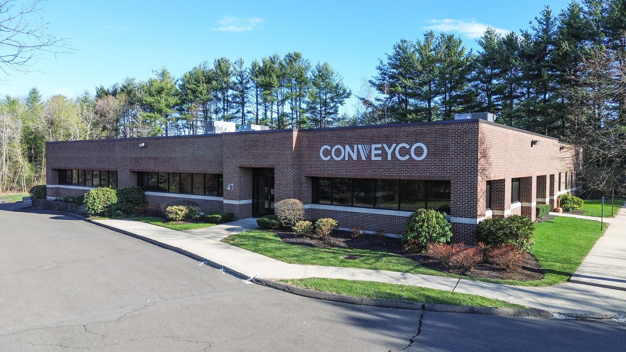 47 Commerce Dr, Bristol, CT à vendre Photo principale- Image 1 de 20