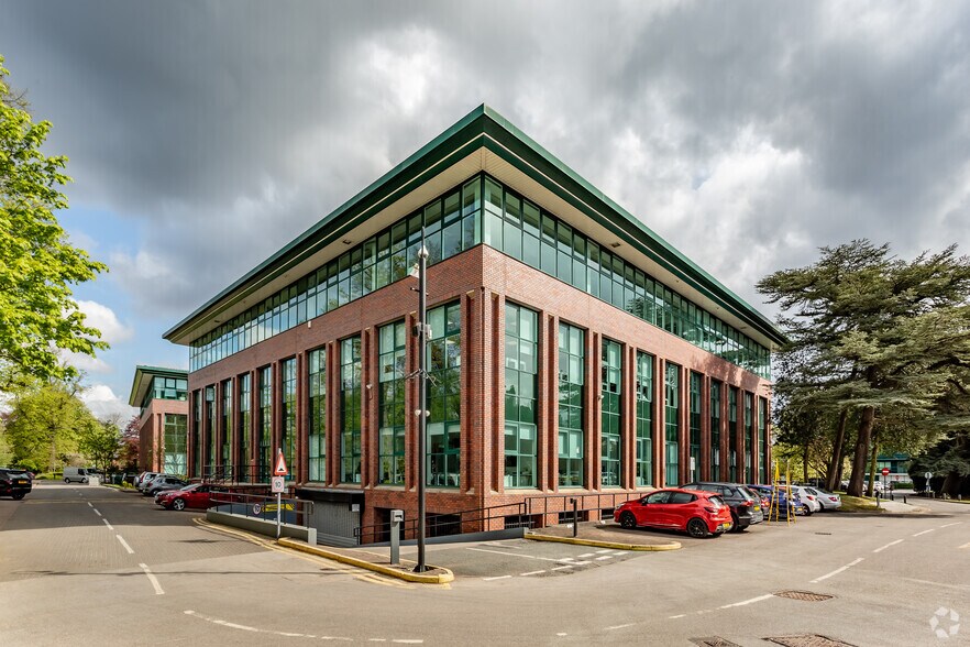 Wilmslow Rd, Manchester à louer - Photo du bâtiment - Image 2 de 5
