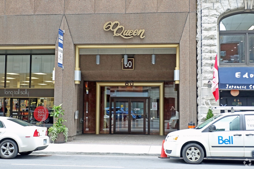 60 Queen St, Ottawa, ON à louer - Photo du bâtiment - Image 2 de 7