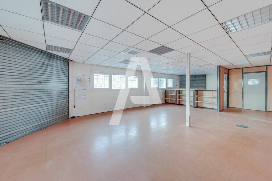 130 Rue Marcel Hartmann, Ivry-sur-Seine à louer - Photo intérieure - Image 2 de 5