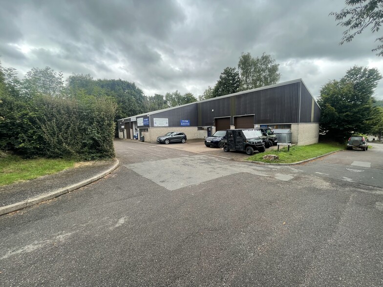 Barns Clos, Dulverton for sale - Building Photo - Image 1 of 9