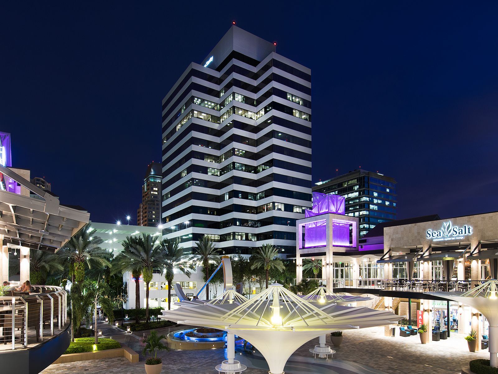 150 2nd Ave N, Saint Petersburg, FL à louer Photo du bâtiment- Image 1 de 8